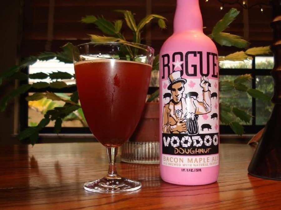 Rogue Voodoo Doughnut Bacon Maple Ale, a cerveja de bacon