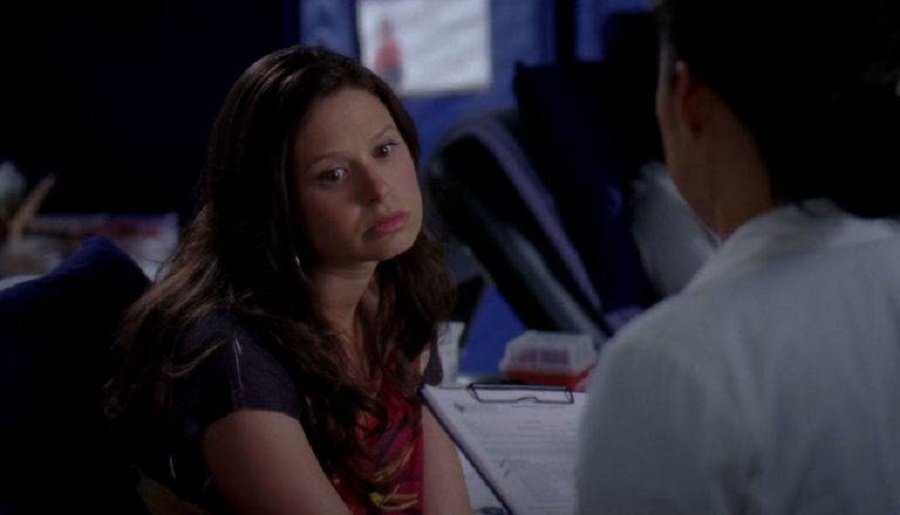 Katie Lowes