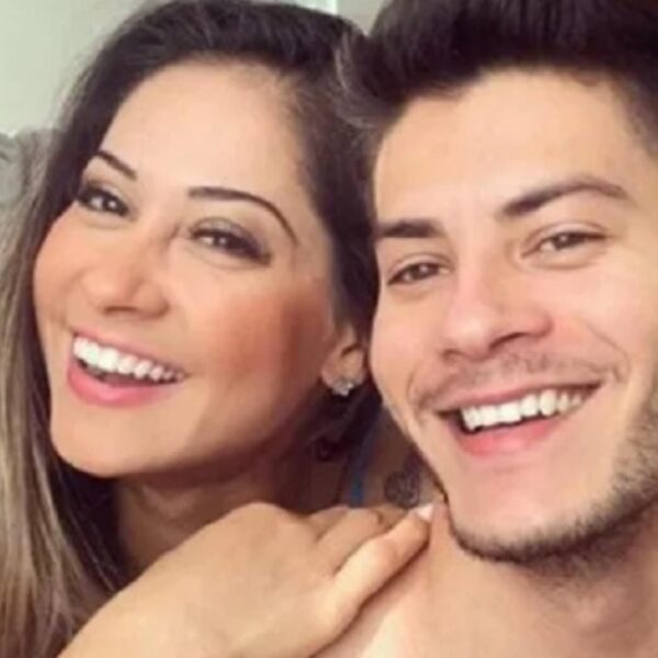 Mayra Cardi e Arthur